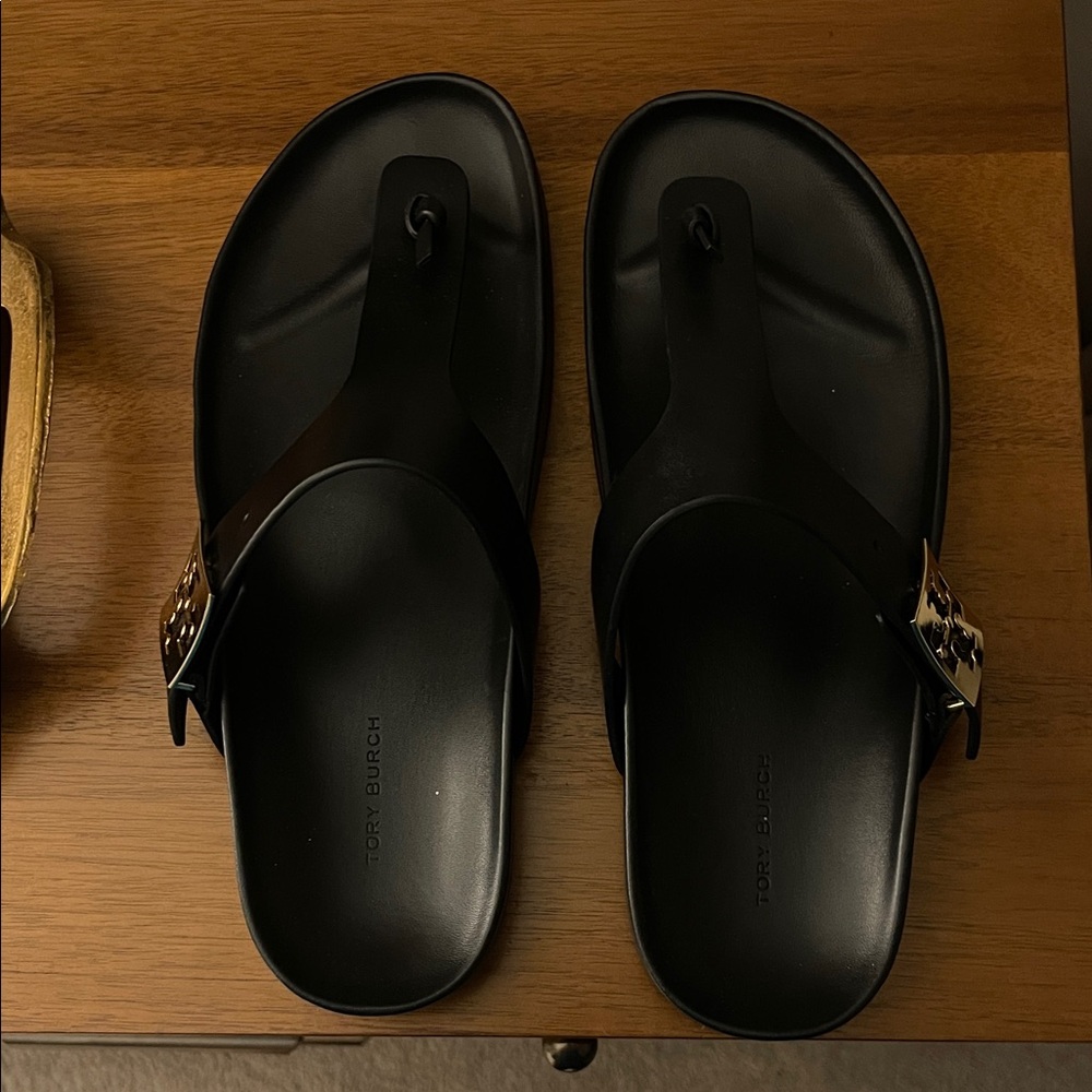 Tory Burch Mellow Thong Sandals